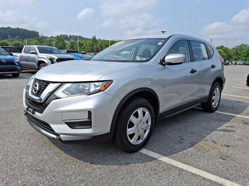 2017 Nissan Rogue S