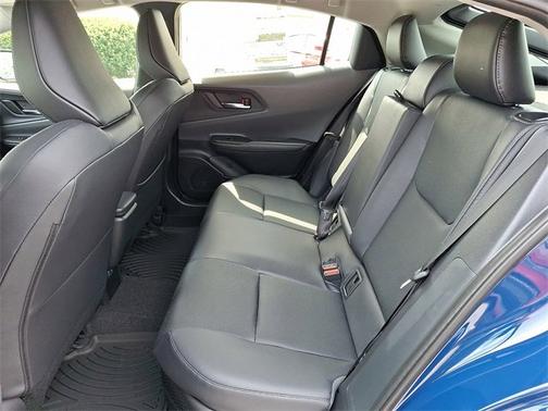 2025 Toyota Prius XLE