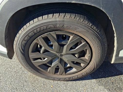 2024 Toyota Corolla Cross L