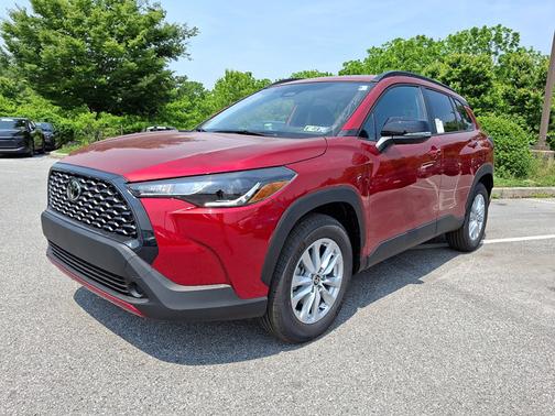 2025 Toyota Corolla Cross LE