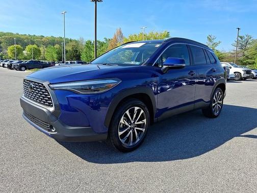 Blue Crush Metallic 2022 Toyota Corolla Cross XLE