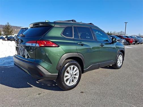 2023 Toyota Corolla Cross LE
