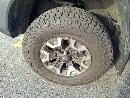 2019 Toyota Tacoma SR