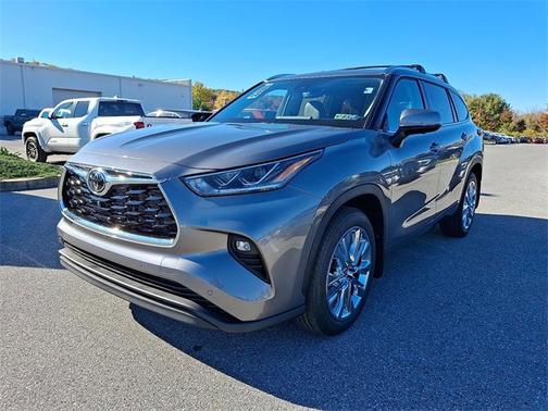 2025 Toyota Highlander Limited