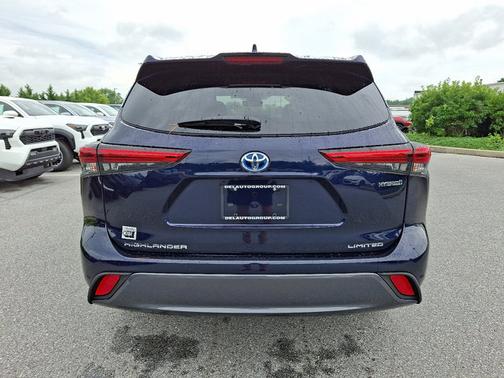 2022 Toyota Highlander Hybrid Limited
