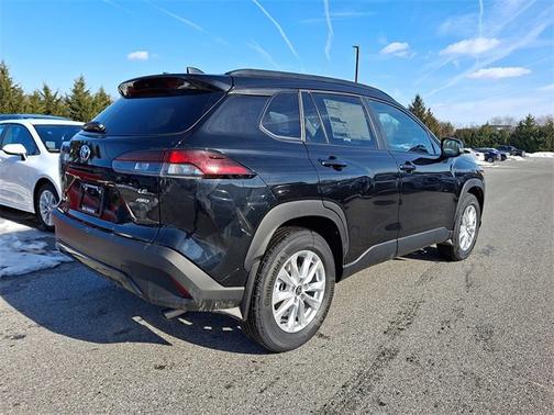 2026 Toyota Corolla Cross LE