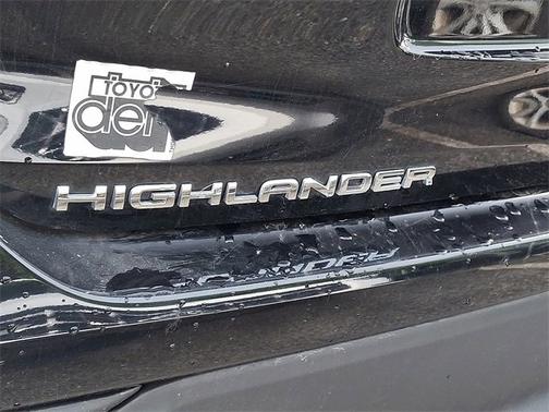 2023 Toyota Highlander LE