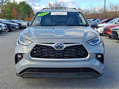 2022 Toyota Highlander Hybrid Bronze Edition