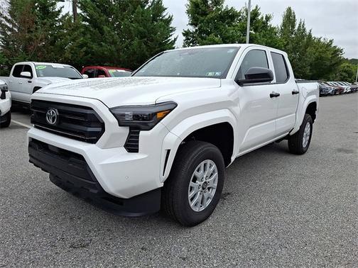 2025 Toyota Tacoma SR