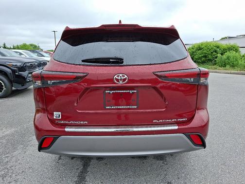 2024 Toyota Highlander Platinum