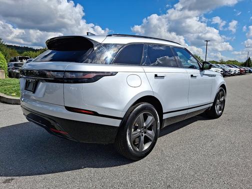 2025 Land Rover Range Rover Velar Dynamic SE