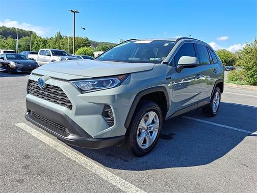 2021 Toyota RAV4 Hybrid XLE