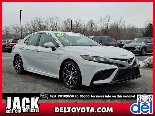 2023 Toyota Camry SE