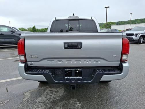 2022 Toyota Tacoma SR