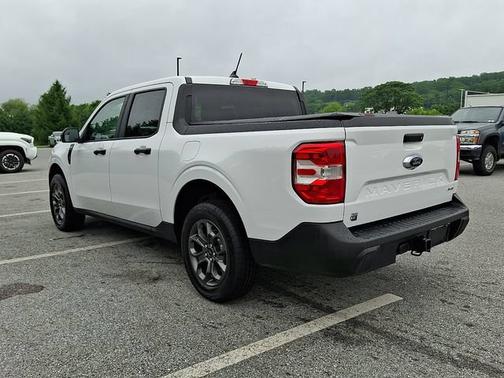 Oxford White Yz 2024 Ford Maverick XLT