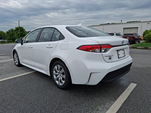 Ice Cap 2026 Toyota Corolla LE
