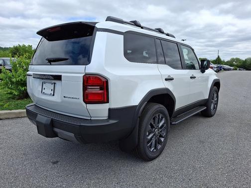2025 Toyota Land Cruiser