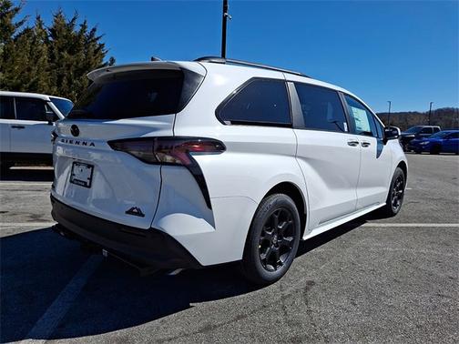 2026 Toyota Sienna Woodland Edition