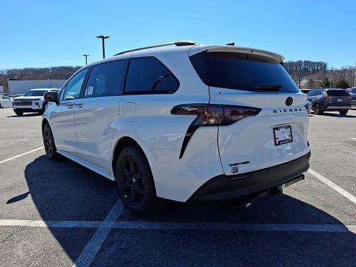2026 Toyota Sienna Woodland Edition