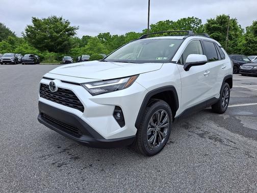 2025 Toyota RAV4 Hybrid XLE Premium