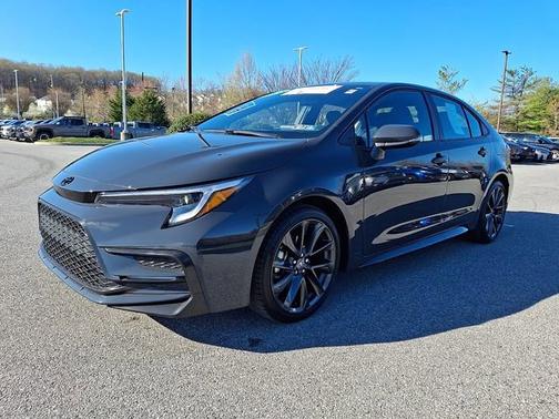 Underground 2025 Toyota Corolla SE