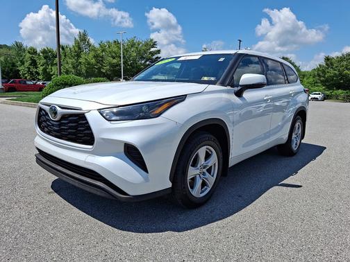 2022 Toyota Highlander L