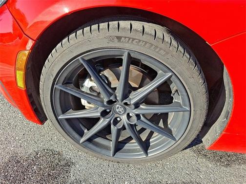 2025 Toyota GR86 Premium