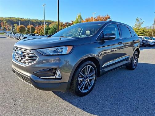 2020 Ford Edge Titanium