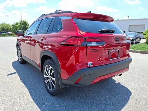 2025 Toyota Corolla Cross XLE
