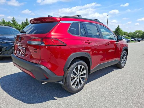 2025 Toyota Corolla Cross XLE