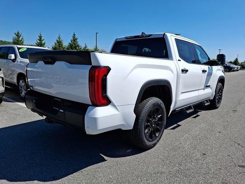 Ice Cap 2026 Toyota Tundra SR5