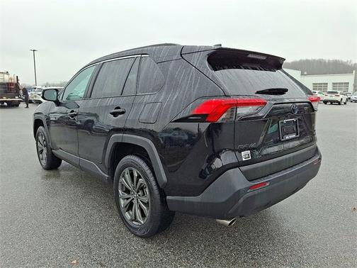 2024 Toyota RAV4 Hybrid XLE Premium