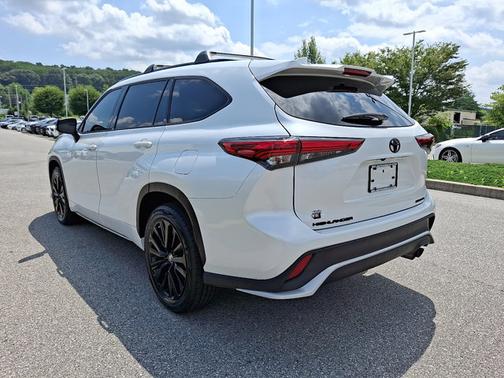 2023 Toyota Highlander XSE