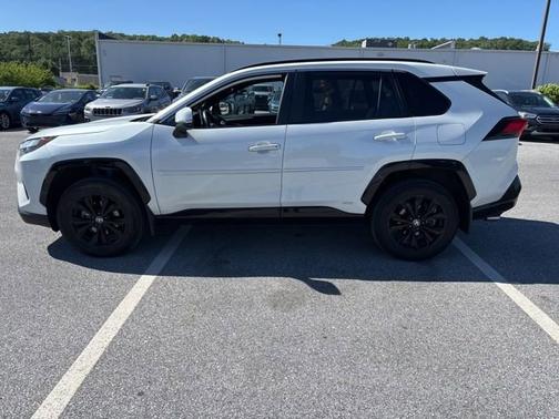 Wind Chill Pearl 2024 Toyota RAV4 Hybrid SE