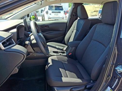 Underground   1L7 2026 Toyota Corolla LE