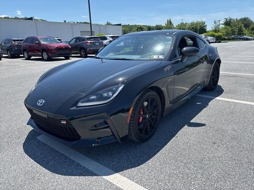 2025 Toyota GR86 Premium