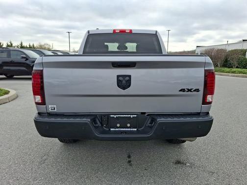 Billet Silver Metallic Clearcoat 2024 RAM 1500 Classic Warlock