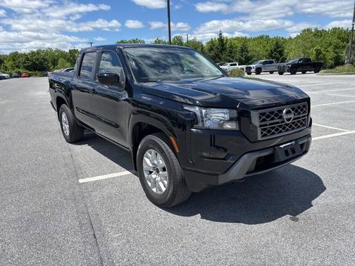 Super Black 2022 Nissan Frontier SV