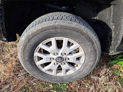 2024 Toyota Tacoma SR