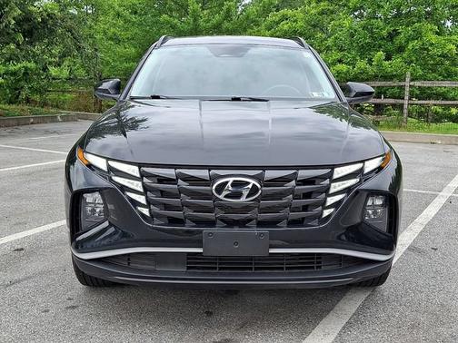 Black Pearl 2024 Hyundai TUCSON SEL
