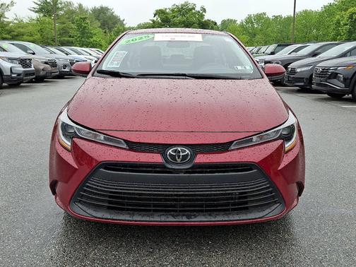 Ruby Flare Pearl 2025 Toyota Corolla LE