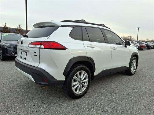 2022 Toyota Corolla Cross LE