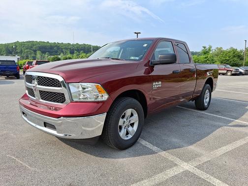 2024 RAM 1500 SLT