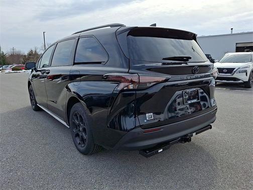 2026 Toyota Sienna Woodland Edition