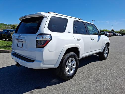 2022 Toyota 4Runner SR5 Premium