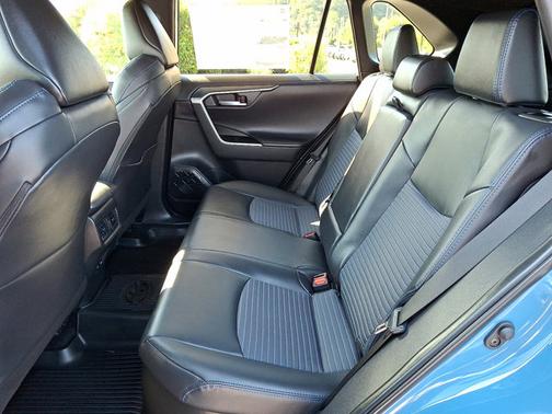 2025 Toyota RAV4 Hybrid XSE