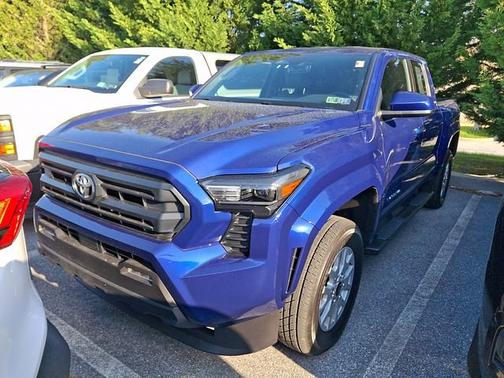 Blue Crush Metallic   8W7 2025 Toyota Tacoma SR5