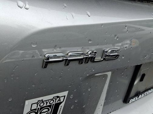 Classic Silver Metallic 2016 Toyota Prius Four