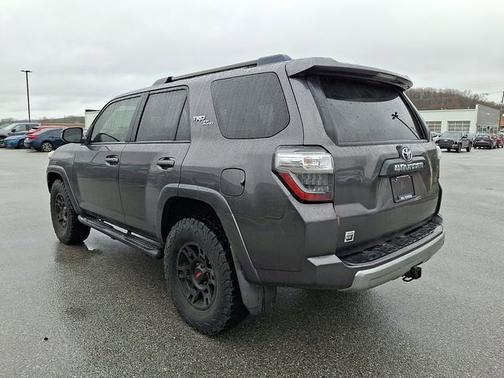 Magnetic Gray Metallic 2019 Toyota 4Runner SR5