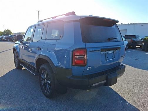 2025 Toyota Land Cruiser 